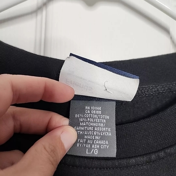 Friends tv show sweatshirt NBC experience - Picture 3 of 4